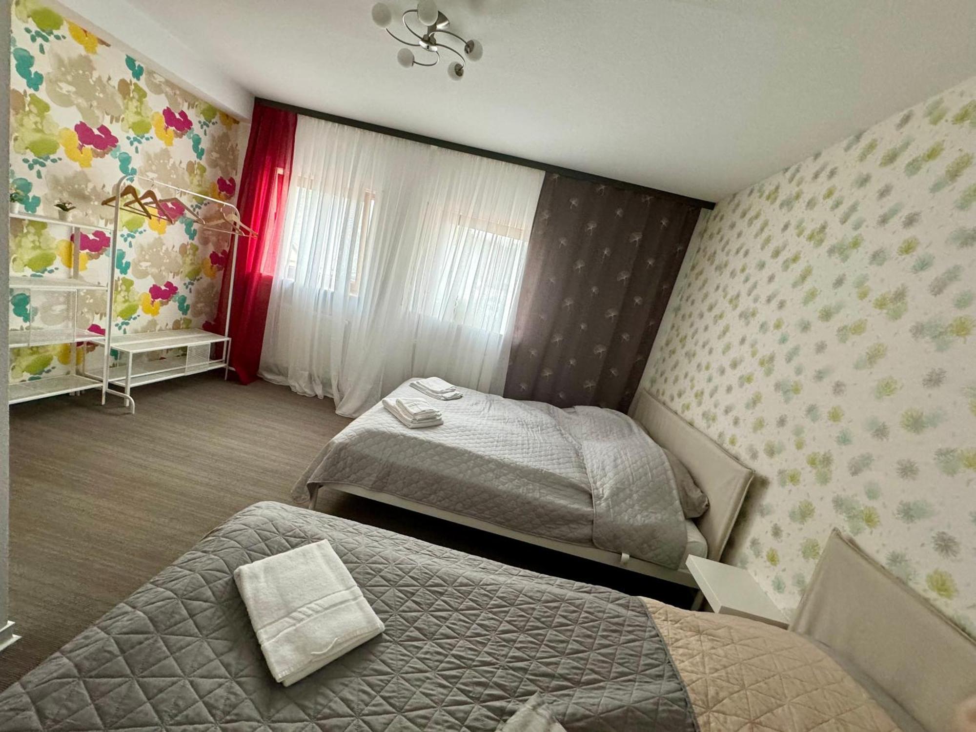 Bookeinfach Bad Ems - Private - Sauna Jacuzzi Whirlpool Swimmingpool Alahna Sup Beachvolleyball Billiards Ping Pong Cinema Theater Music Disco Ball Bbq Und Parkplaetze Εξωτερικό φωτογραφία