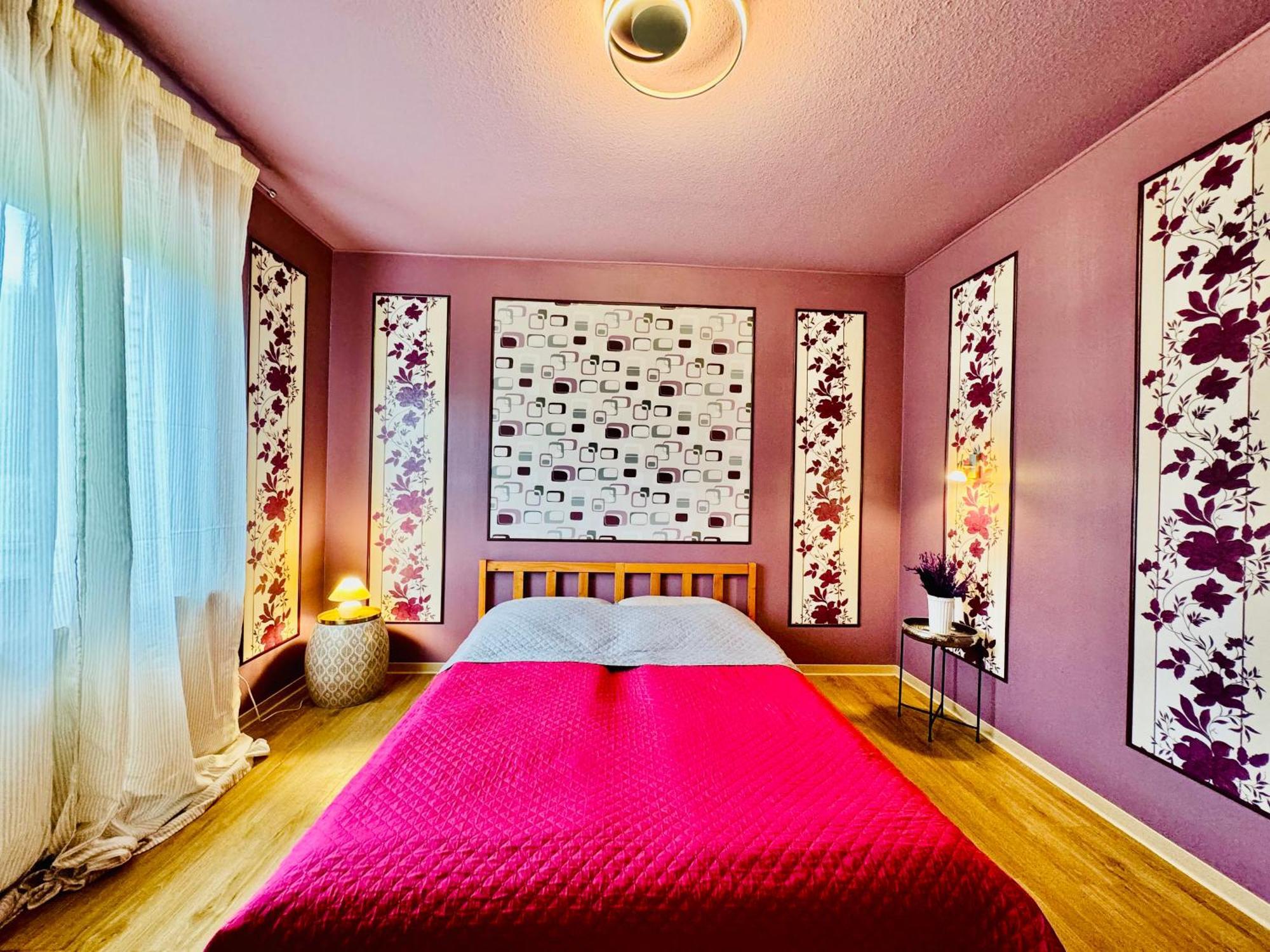 Bookeinfach Bad Ems - Private - Sauna Jacuzzi Whirlpool Swimmingpool Alahna Sup Beachvolleyball Billiards Ping Pong Cinema Theater Music Disco Ball Bbq Und Parkplaetze Εξωτερικό φωτογραφία