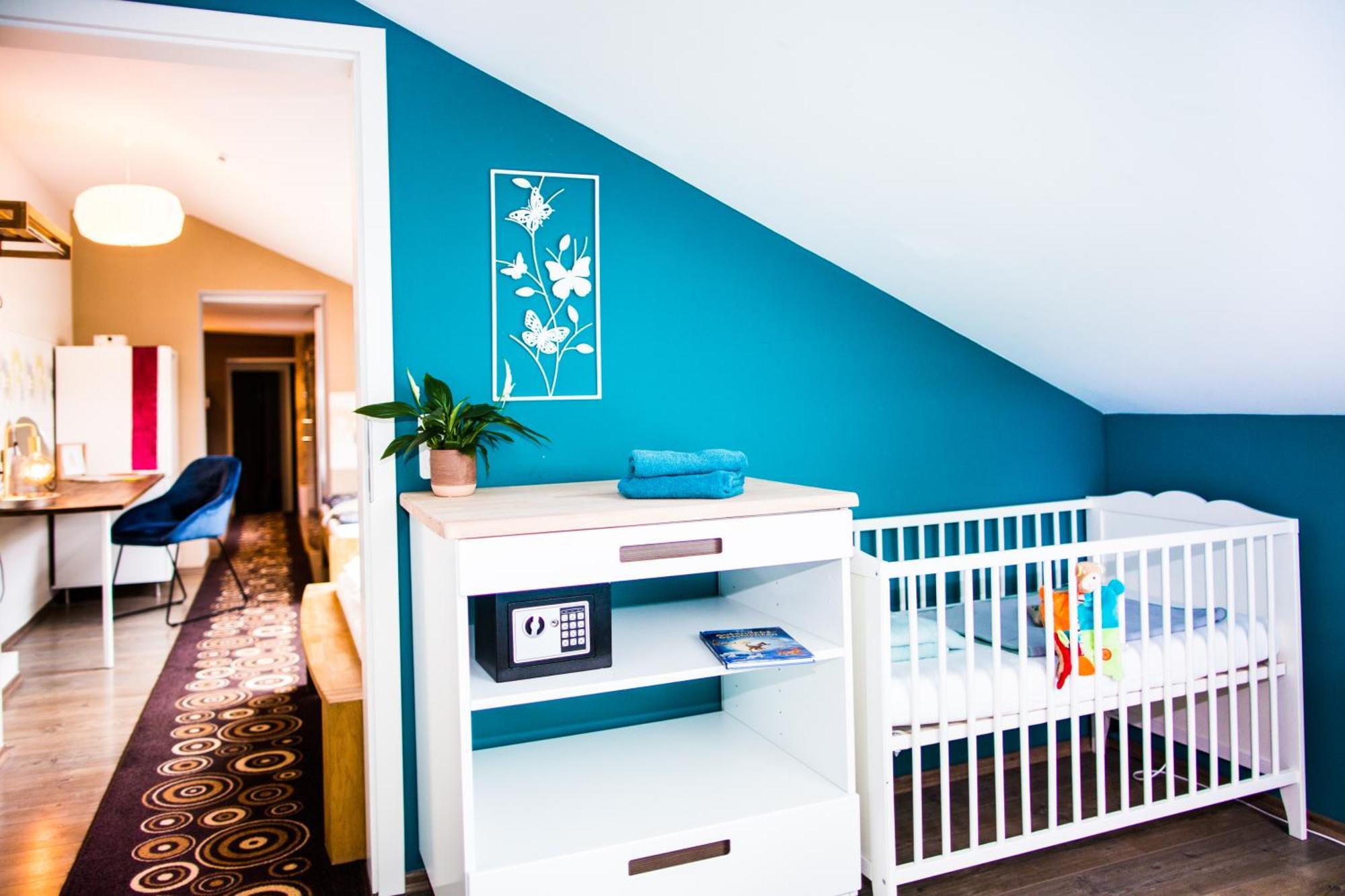 Bookeinfach Bad Ems - Private - Sauna Jacuzzi Whirlpool Swimmingpool Alahna Sup Beachvolleyball Billiards Ping Pong Cinema Theater Music Disco Ball Bbq Und Parkplaetze Εξωτερικό φωτογραφία