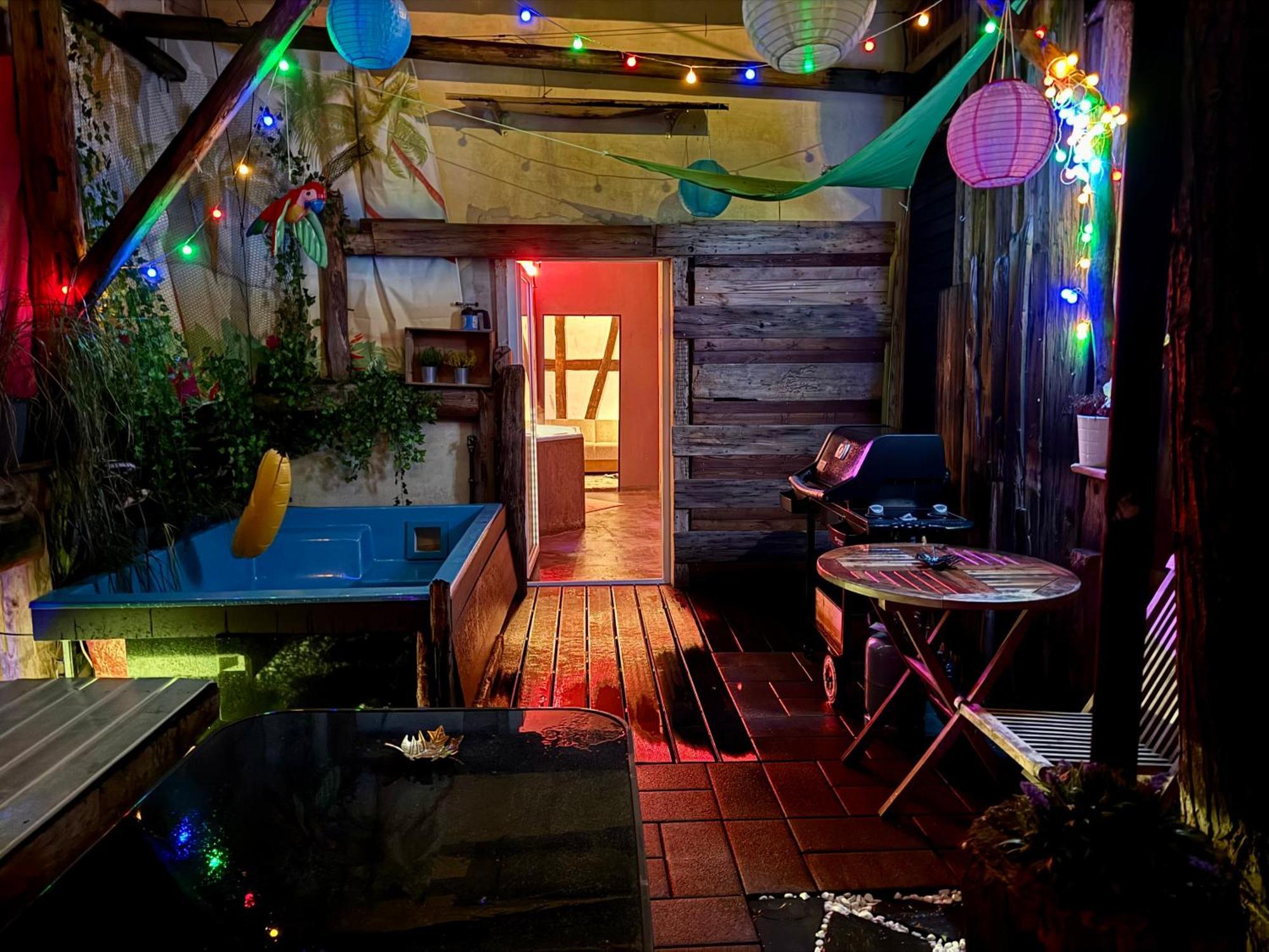 Bookeinfach Bad Ems - Private - Sauna Jacuzzi Whirlpool Swimmingpool Alahna Sup Beachvolleyball Billiards Ping Pong Cinema Theater Music Disco Ball Bbq Und Parkplaetze Εξωτερικό φωτογραφία