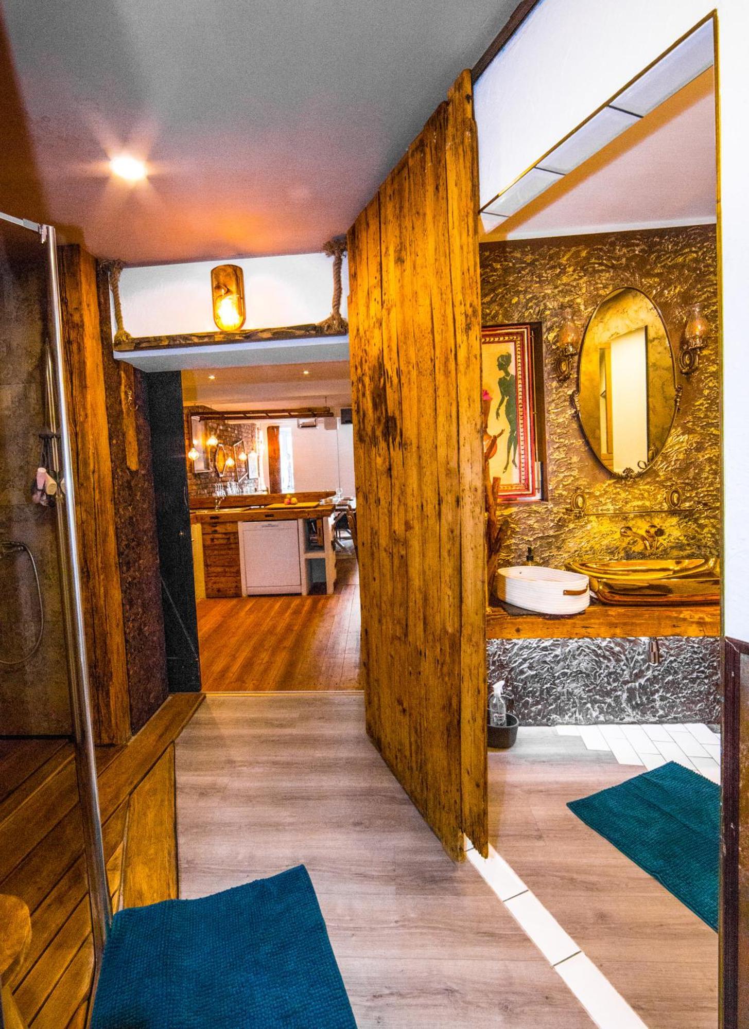Bookeinfach Bad Ems - Private - Sauna Jacuzzi Whirlpool Swimmingpool Alahna Sup Beachvolleyball Billiards Ping Pong Cinema Theater Music Disco Ball Bbq Und Parkplaetze Δωμάτιο φωτογραφία