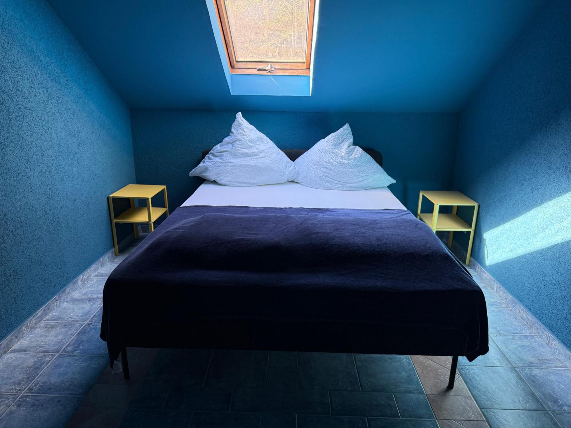 Bookeinfach Bad Ems - Private - Sauna Jacuzzi Whirlpool Swimmingpool Alahna Sup Beachvolleyball Billiards Ping Pong Cinema Theater Music Disco Ball Bbq Und Parkplaetze Δωμάτιο φωτογραφία